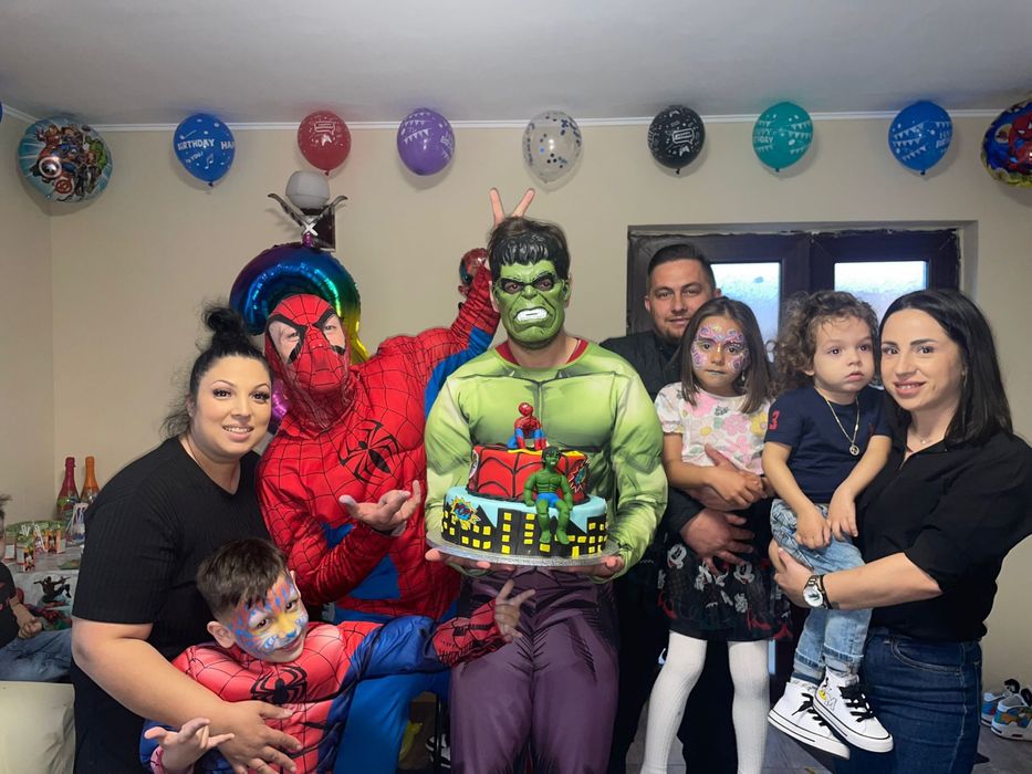 Animatori de Vis – Magie, Distracție și Zâmbete la Fiecare Petrecere!