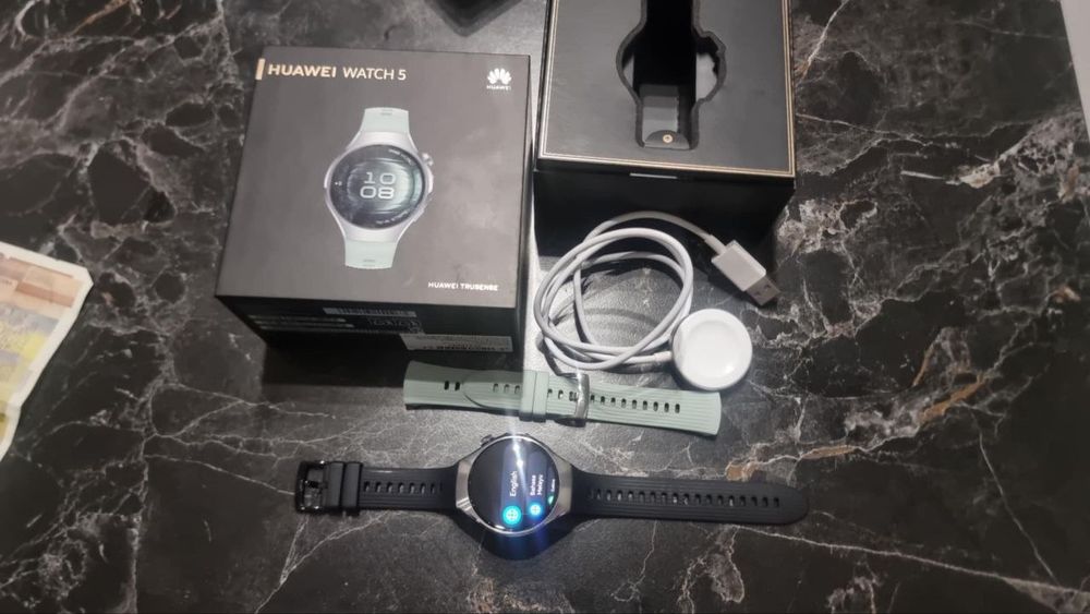 Смарт часовник Huawei