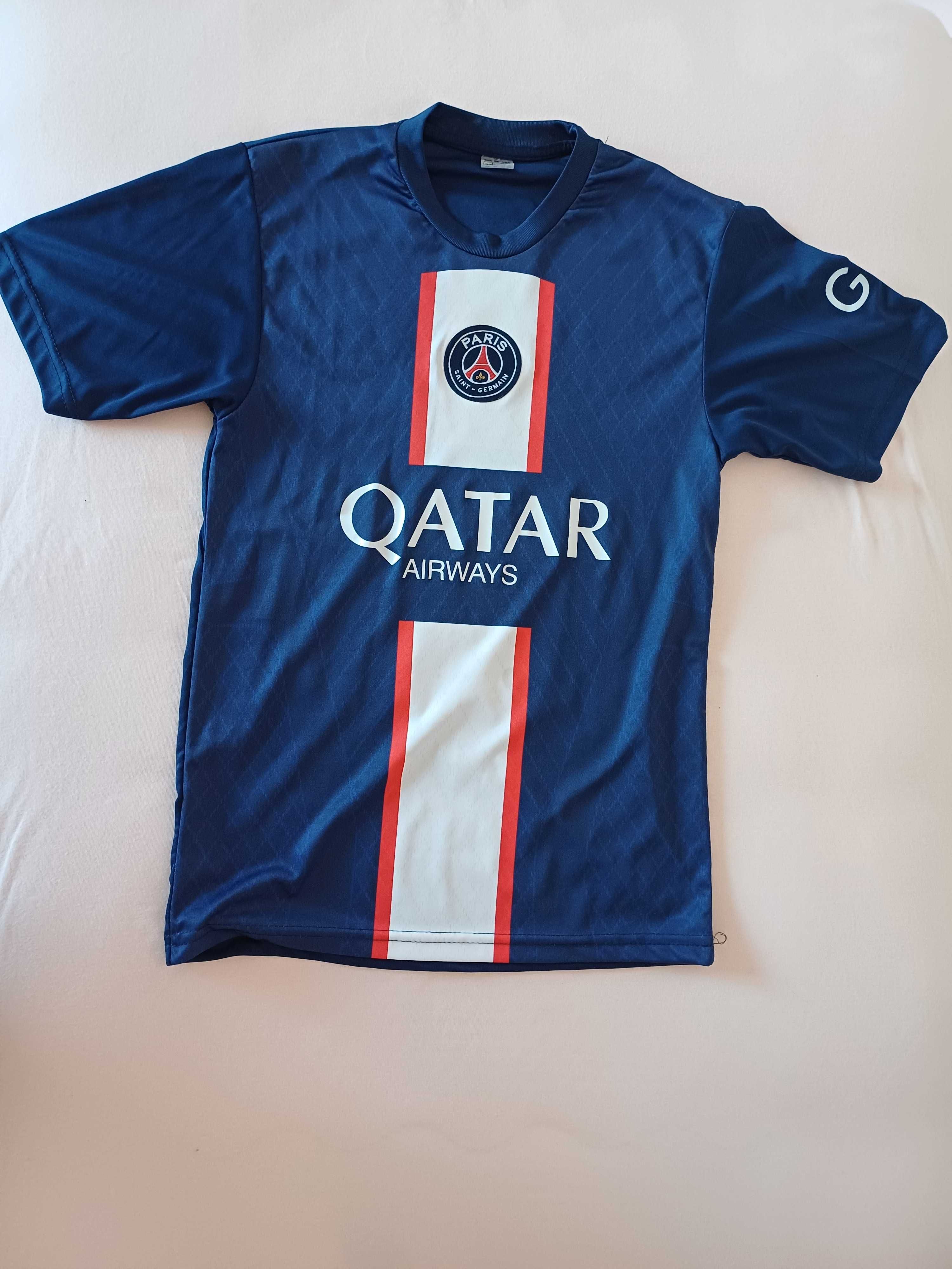 PSG 22/23 home kit Mbappe 7