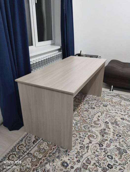 Стол офисный. Стол новый