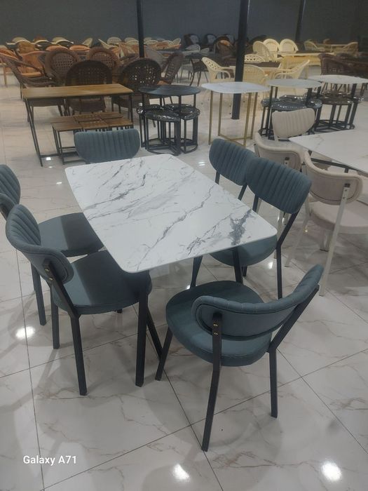 Стол стулья для кухня