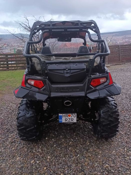 Vând Polaris RZR 800