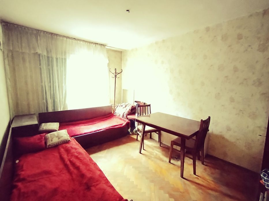 Продава се Тристаен апартамент в Пловдив, Кършияка - 77 кв.м за 1128 €/кв.м - Снимка #1