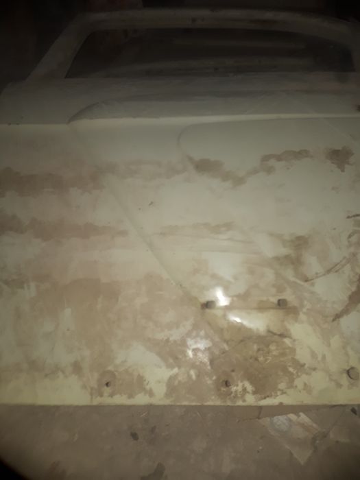 Gaz 21 volgaga orqa bir juft eshik sotiladi Газ 21 Волга га орка ешикк