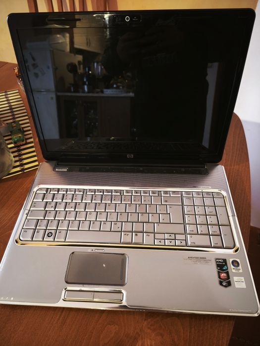 Лаптопи за поправка има и работещ