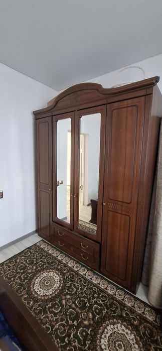 Продам спальный гарнитура