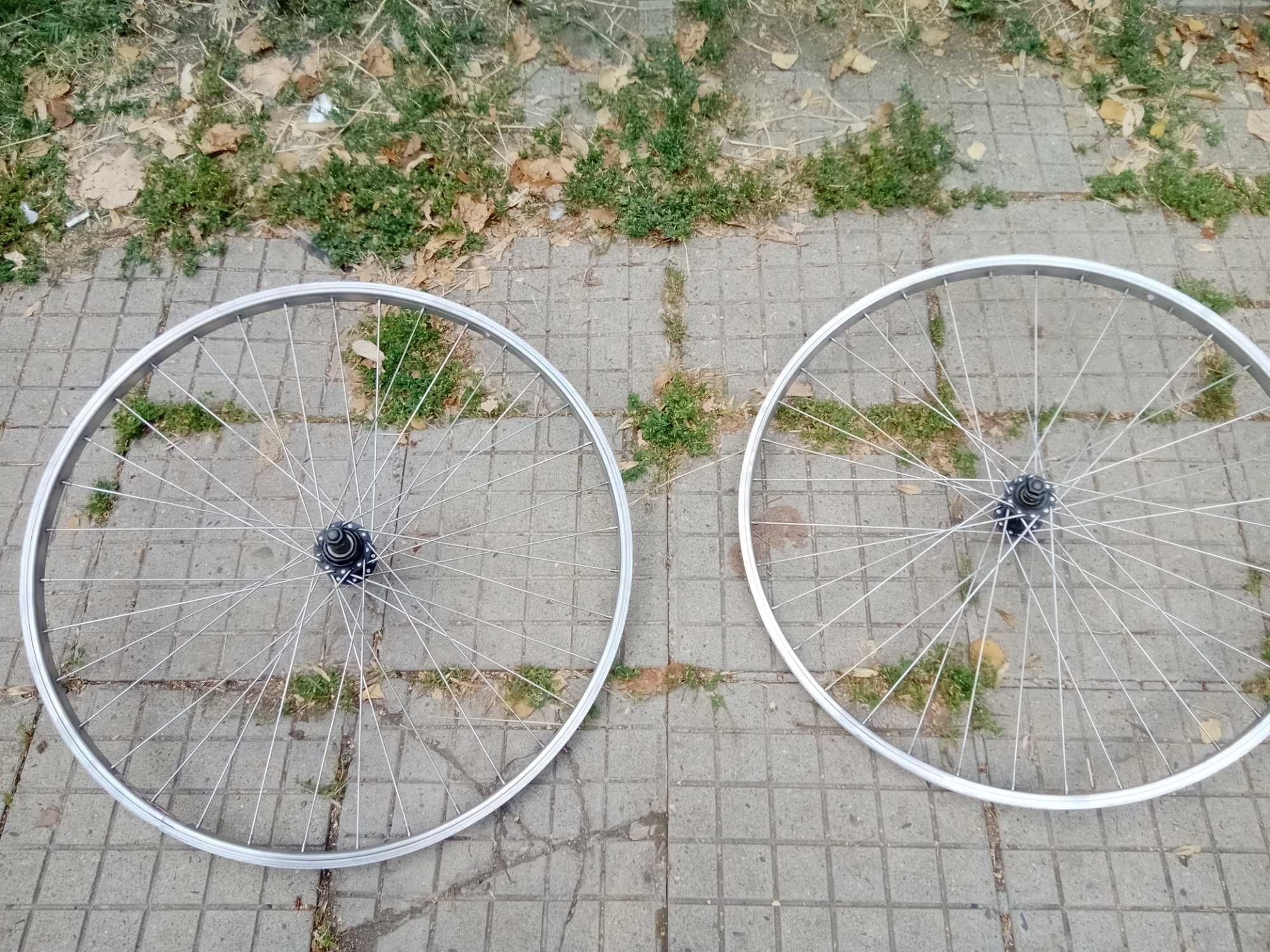 Продавам капли 26"