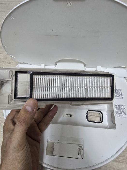 Продам робот пылесос Dreame D10 Plus.