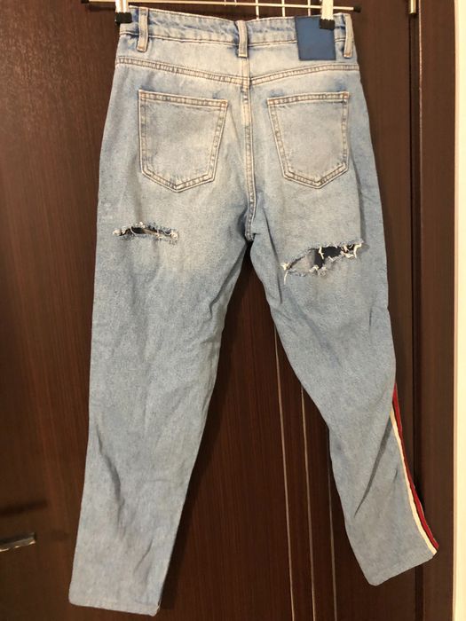 Дънки на марката ZARA