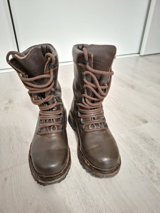 Bocanci militari maro