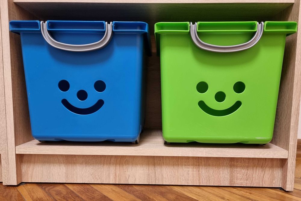 Set 2 organizatoare cu 4 roti, cutii jucarii mari, cos camera copii