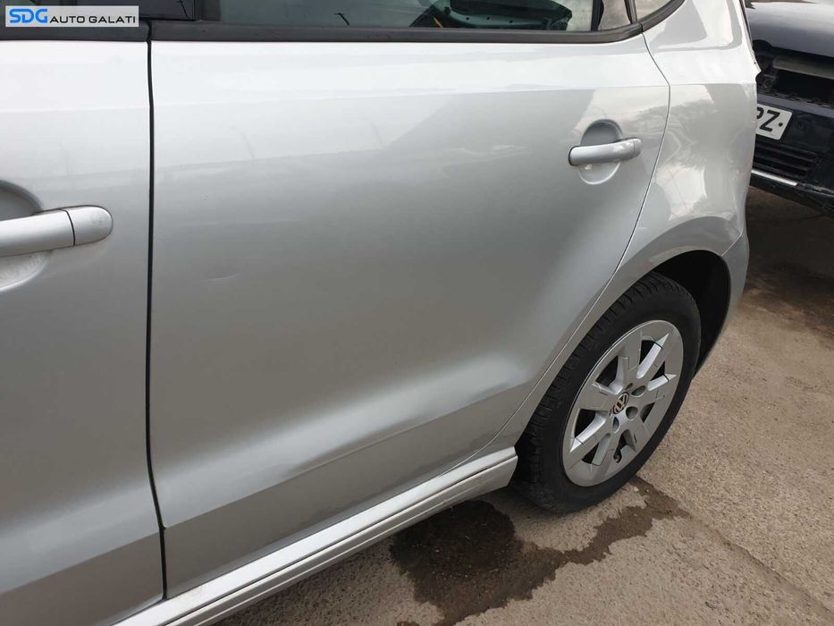 Usa Usi Portiera Portiere Stanga Spate Dezechipata cu Defect Volkswagen Polo 6R 2009 - 2016 Culoare LA7W