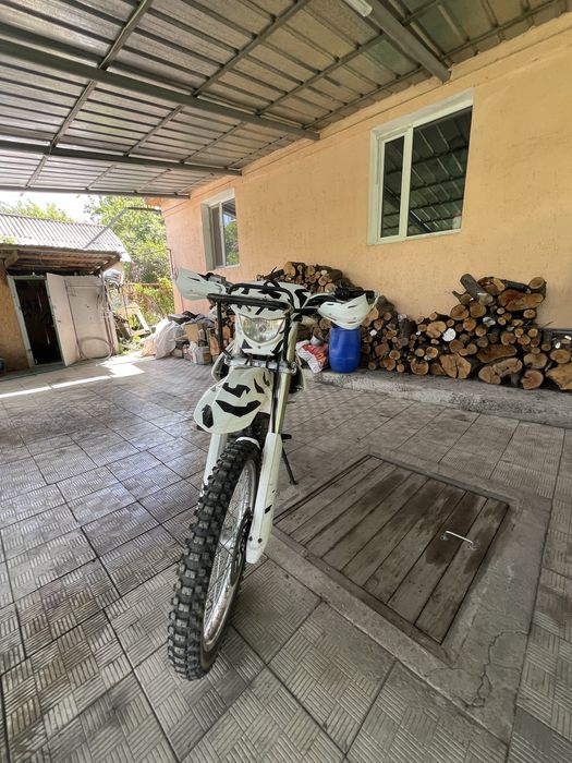 Продам мотоцыкл 06 250кубов !!