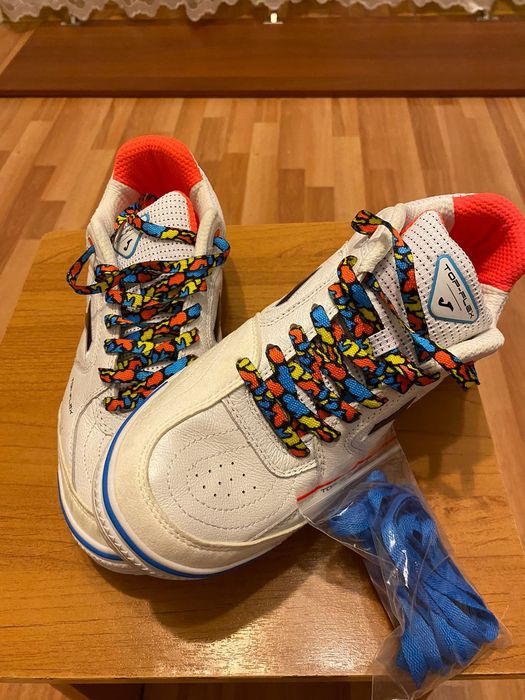 Продам футзалки JOMA последней модели