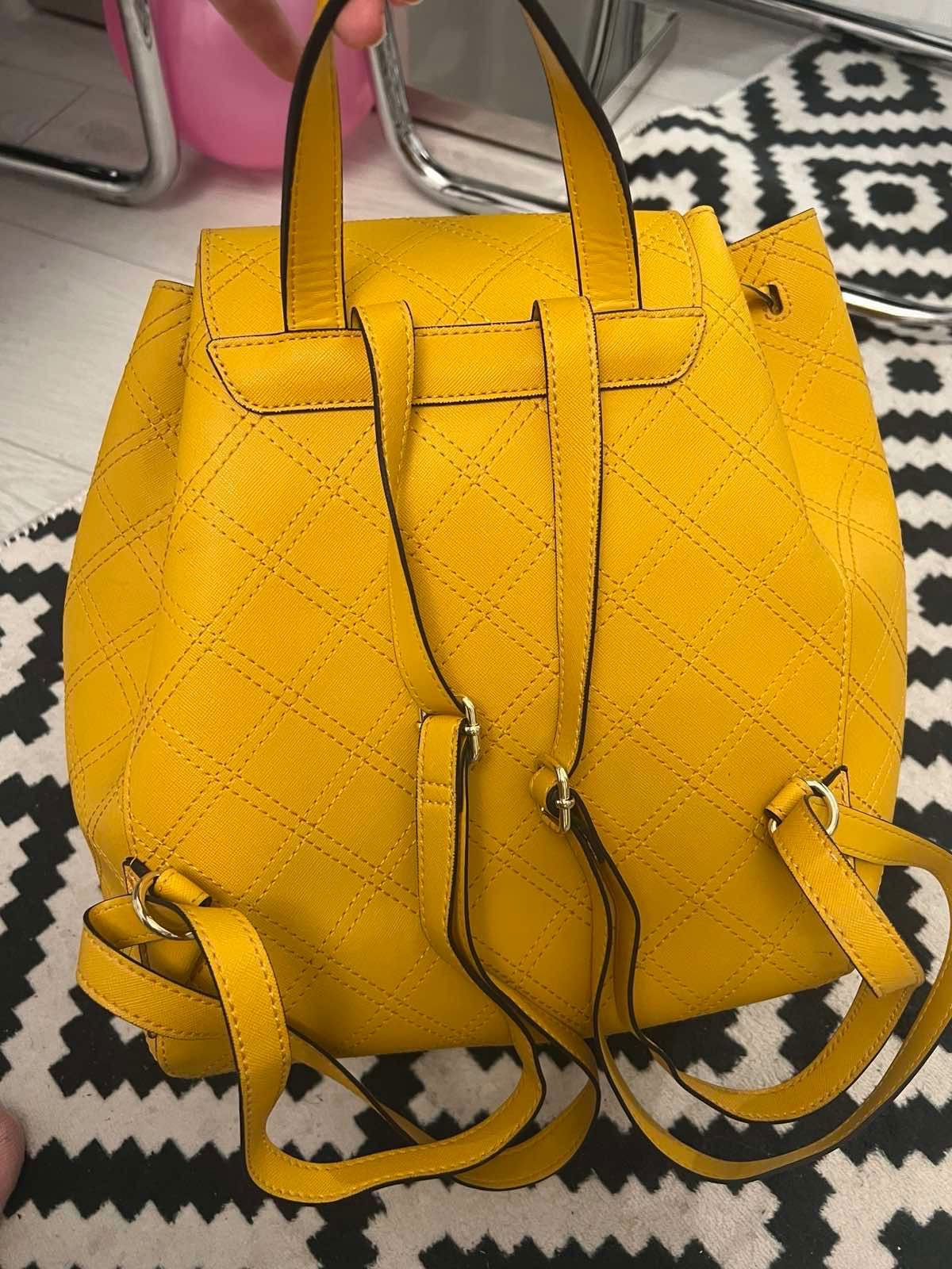 Guess Оригинална Раница