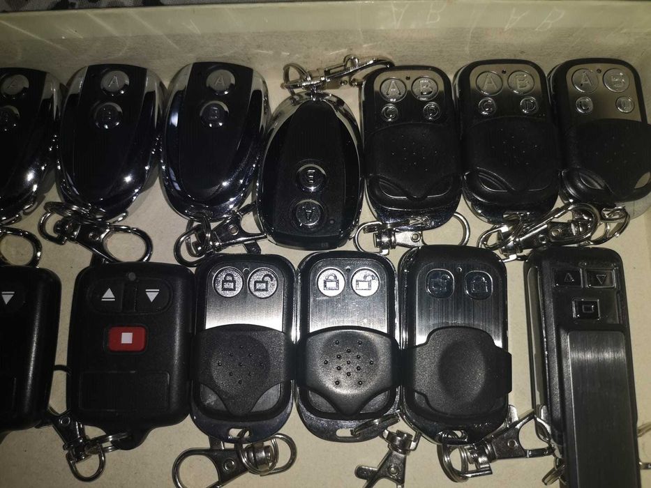 Telecomenzii universale Automatizarii