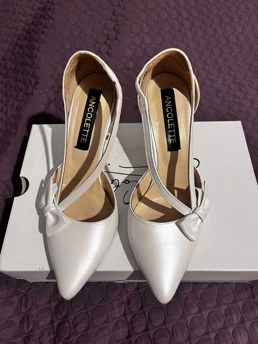 Pantofi albi Ancolette mărimea 36