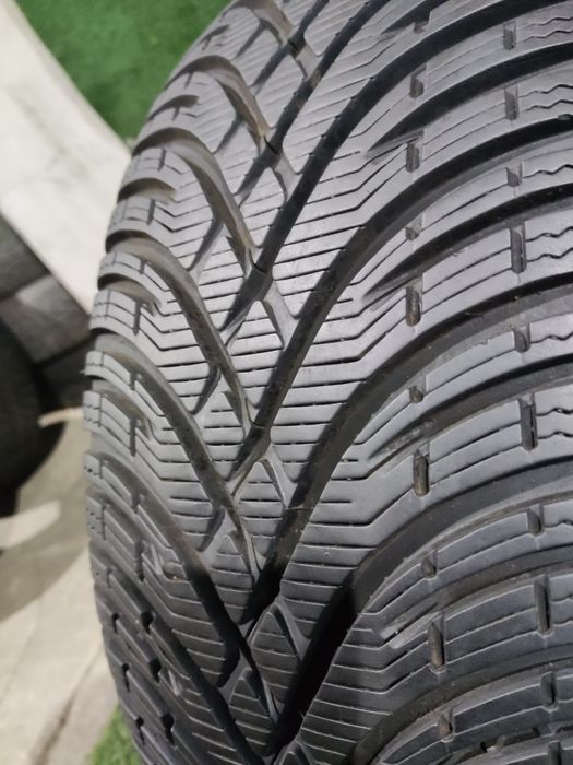 1бр. зимна гума 215/55/17 Kleber Krisalp HP3 
dot3119
8.3mm
Перфектно