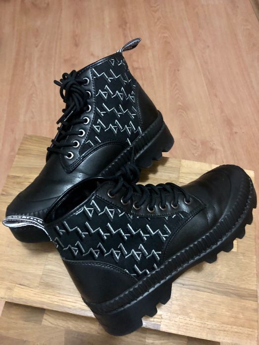 KARL LAGERFELD - Дамски боти с монограми