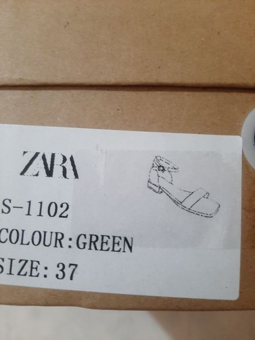 Zara oyoq kiyimi
