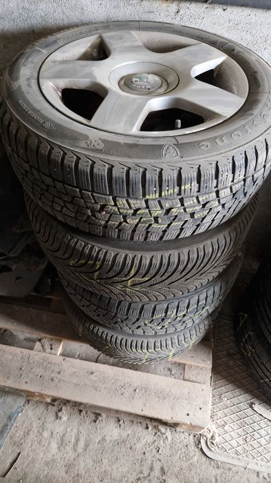 Set Jante R16 Skoda cu cauciucuri iarna.