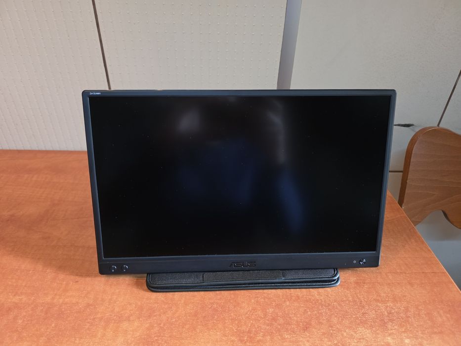 Monitor Portabil Asus