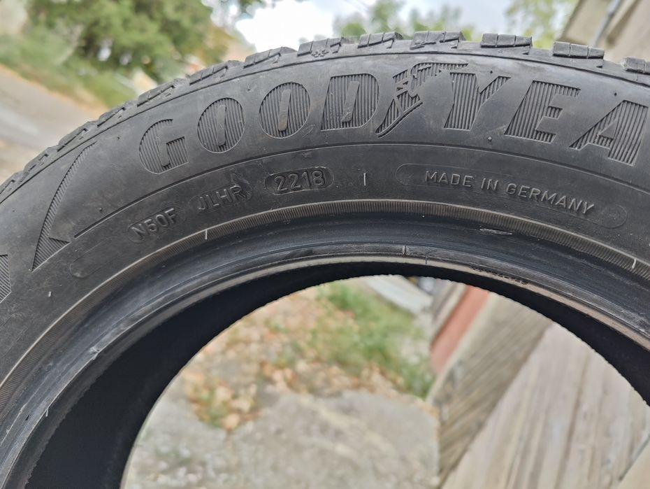 205/55 R16 4 броя Зимни гуми good year. DOT 2218.