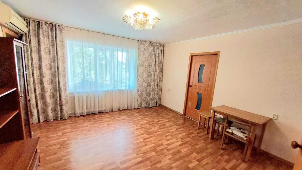 Продам 4 комнатную квартиру Свечка 6 микрорайон