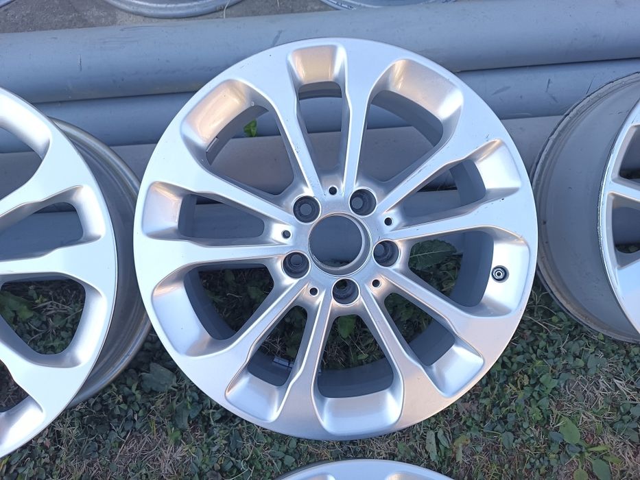 Мерцедес 17 цола, Mercedes GLA W156