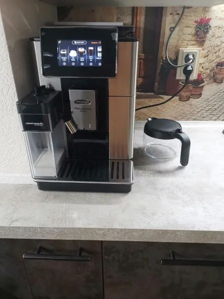 Кофемашина автоматическая DeLonghi ECAM 610.75.MB  ! Высокое качество