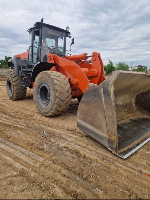 Incarcator frontal  Hitachi w220