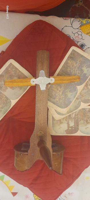 Stereoscop, dispozitiv pentru vizualizare tridimensională