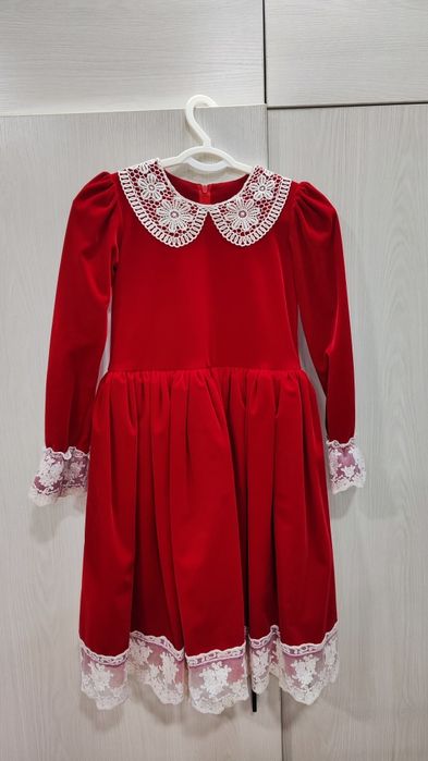 Платья бархатная для девочек