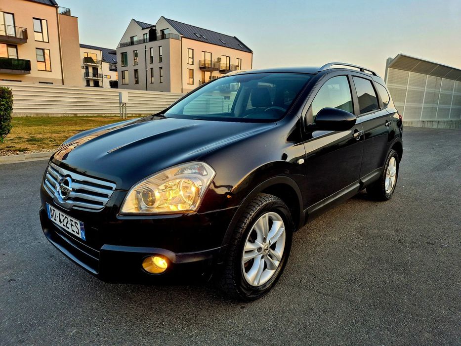 Nissan Qashqai+2 +2 Xtronic CVT,2.0 benzina,automat,4x4,7 locuri.