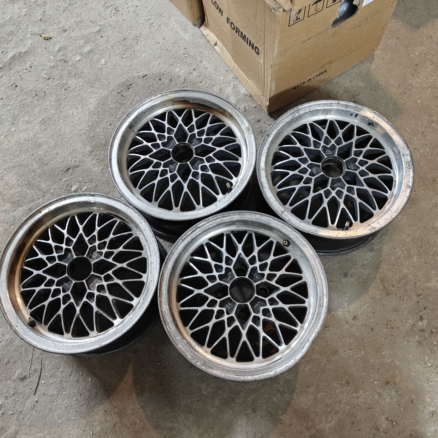 R14 PCD 4*100 Комплект легкосплавных дисков