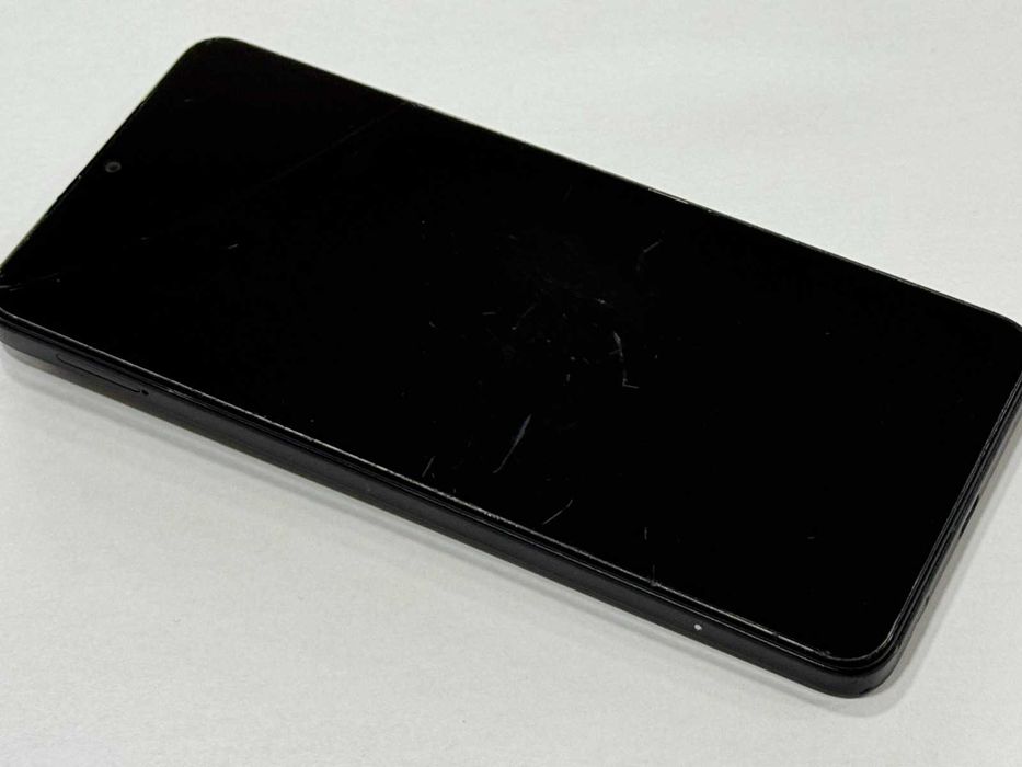 Xiaomi Redmi A3 64GB 3GB RAM Dual / пукнат дисплей