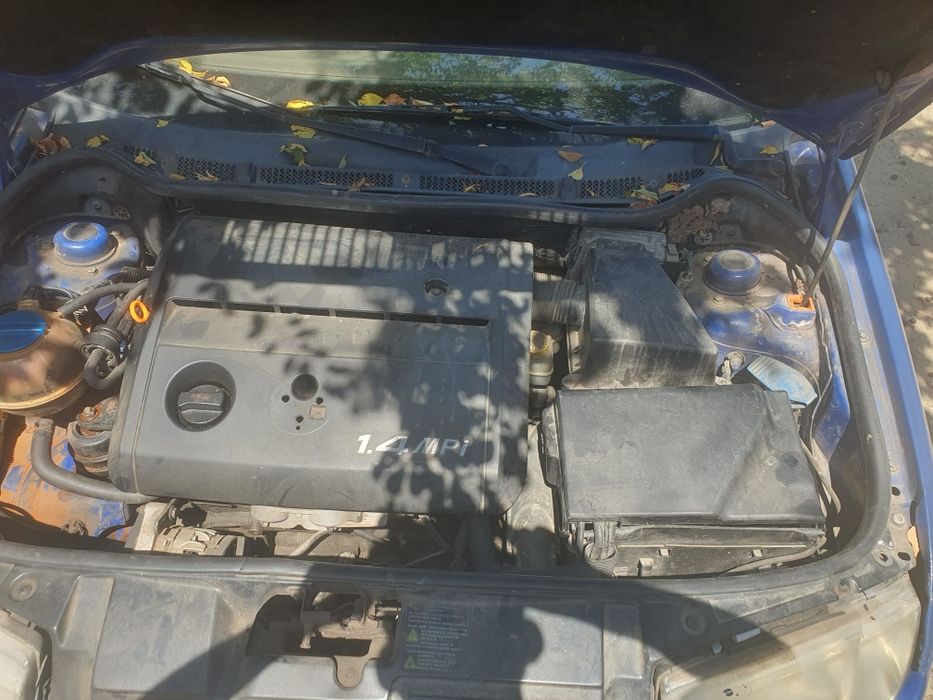 Vând,dezmembrez skoda fabia