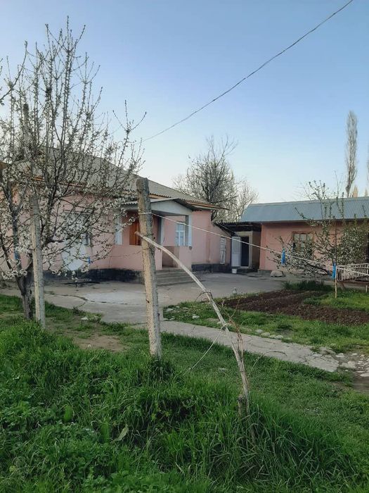 Продаётся дом находится в Ташкентской области Бостандык районе Янгиаул