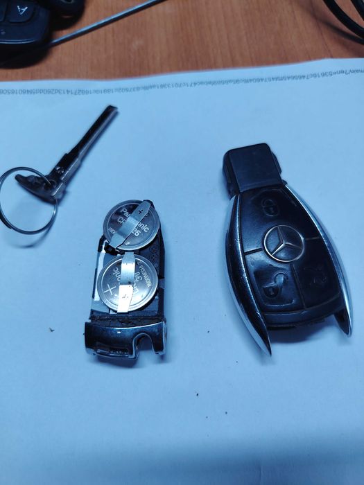 Ключ за мерцедес w221 Mercedes w221