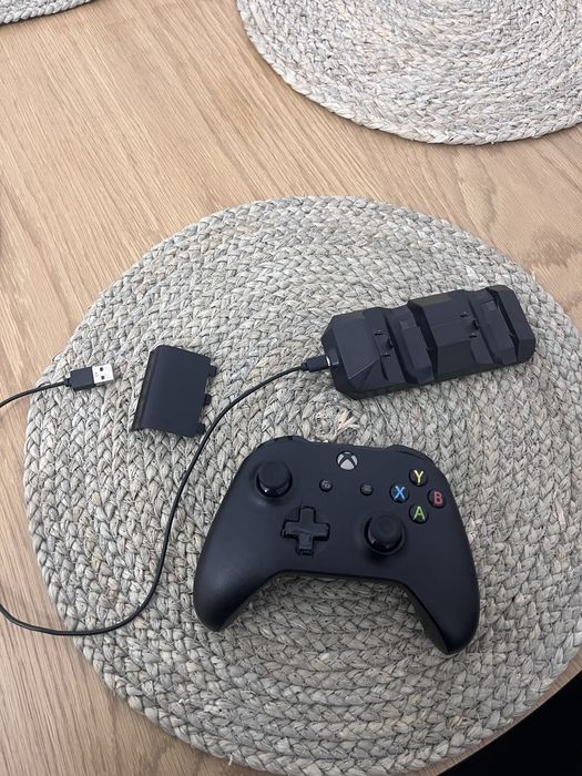 Controller joystyck xbox + baterie Myria
