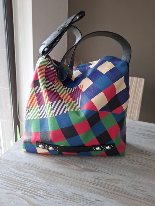 Нова дамска чанта Desigual