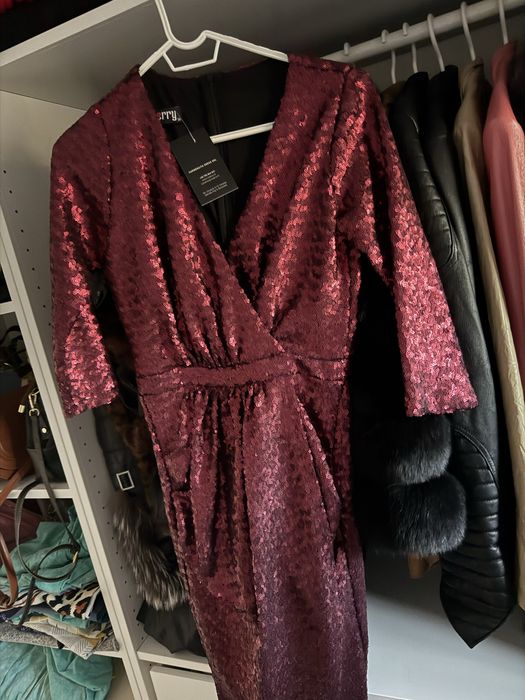 Rochie cu paiete 120 lei