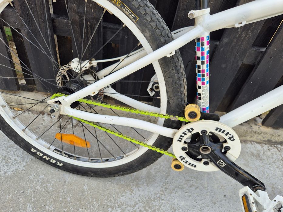 Dirt  mongoose ritual dirt-hi