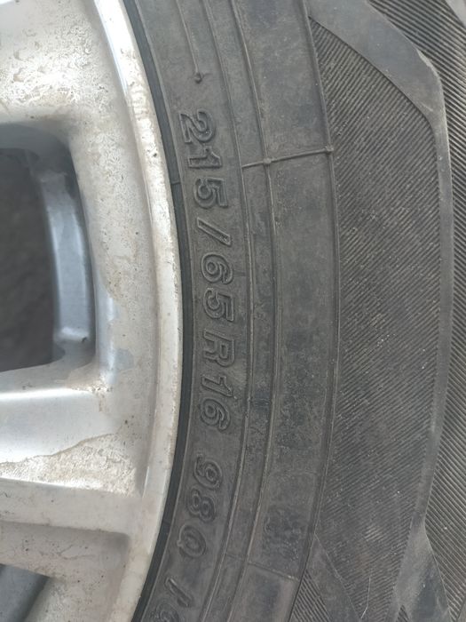 Шины и диски стояли на Хонда СРВ