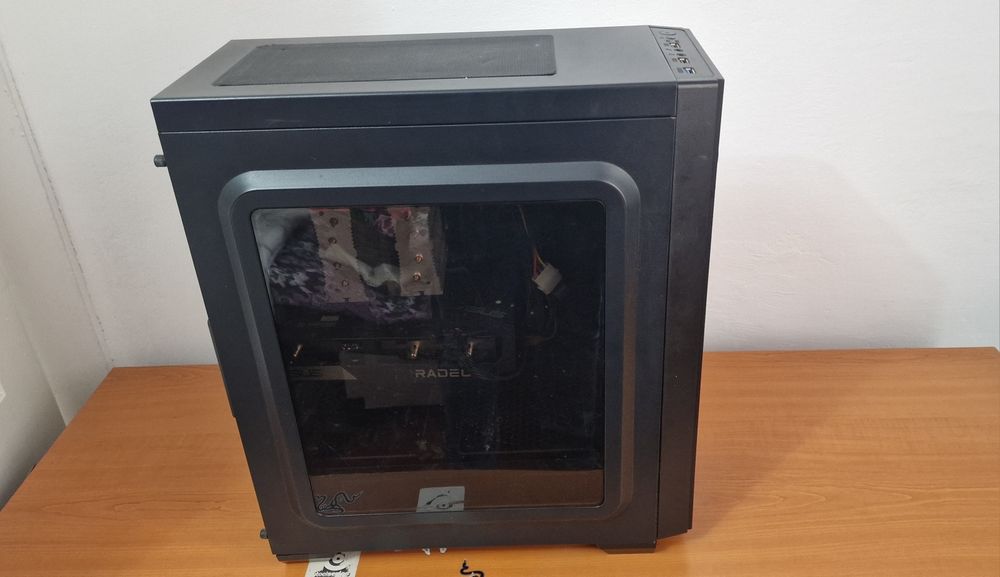 PC Gaming cu RX 6650 XT