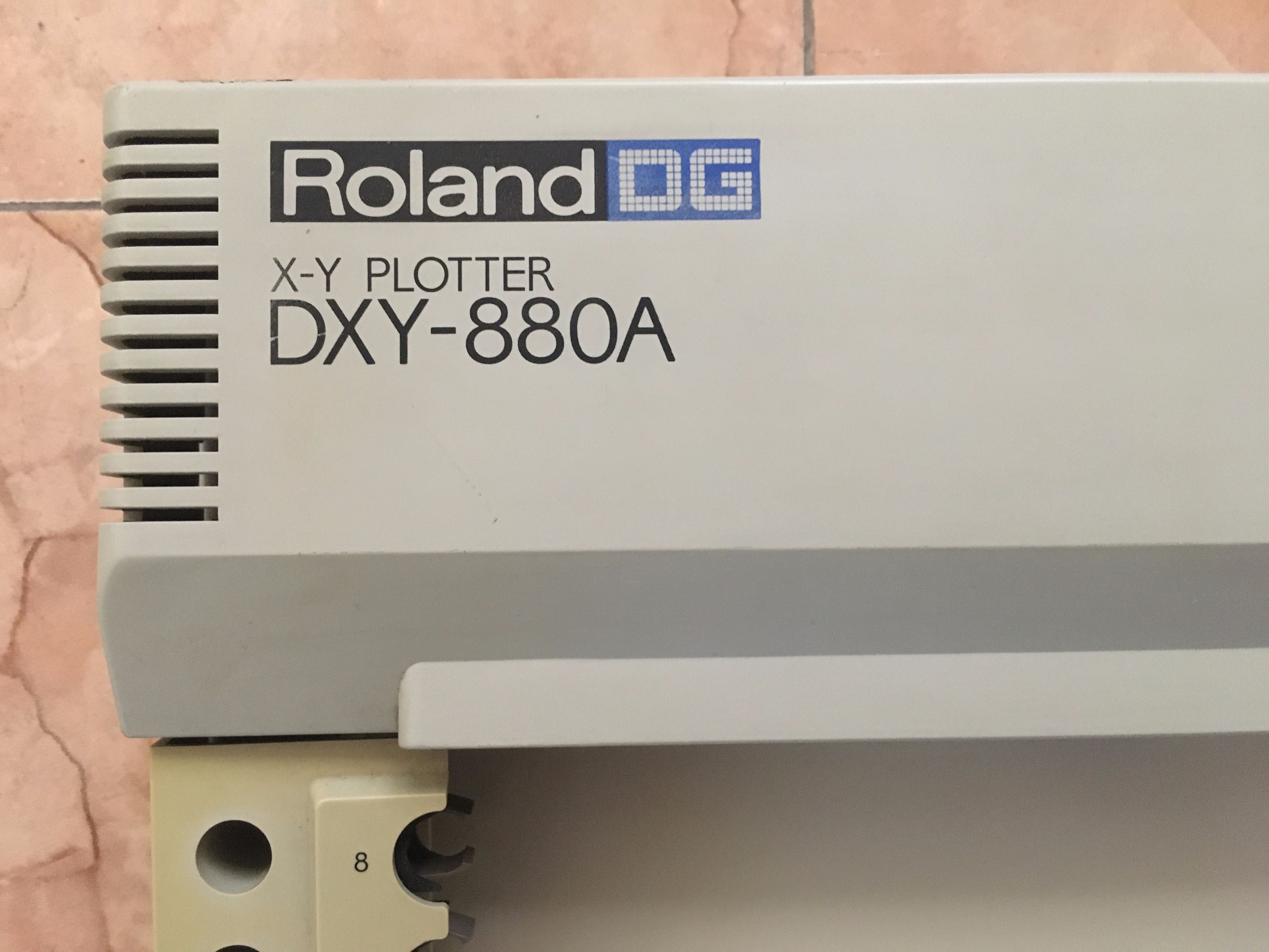 Roland DG DXY-880A X-Y Pen Plotter (Vintage)