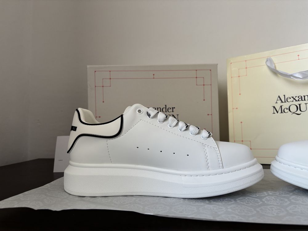 Alexander McQueen Black Lines (Epoxy)