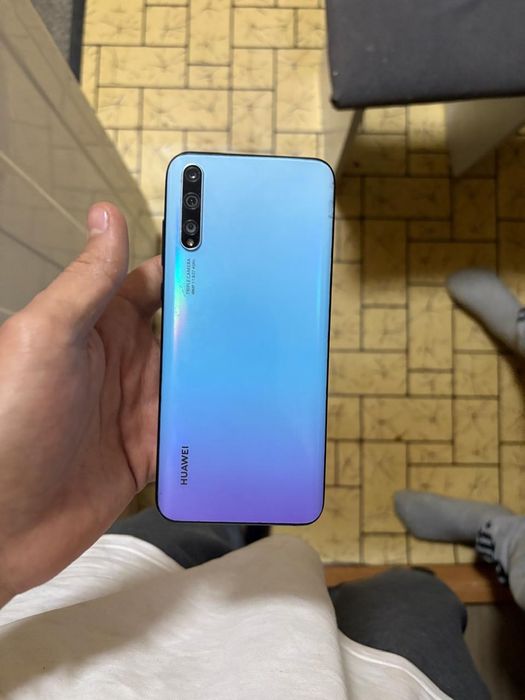 Huawei Y8p четкый