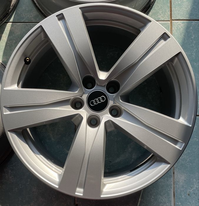 Jante aliaj R18 originale AUDI A5 Q5 Q7 ET25