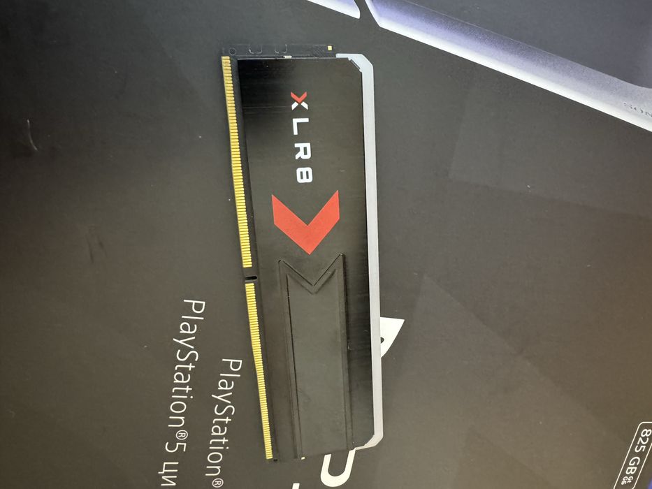 Memorie ram pc calculator 32gb DDR5 6400 mhz cu RGB PNY